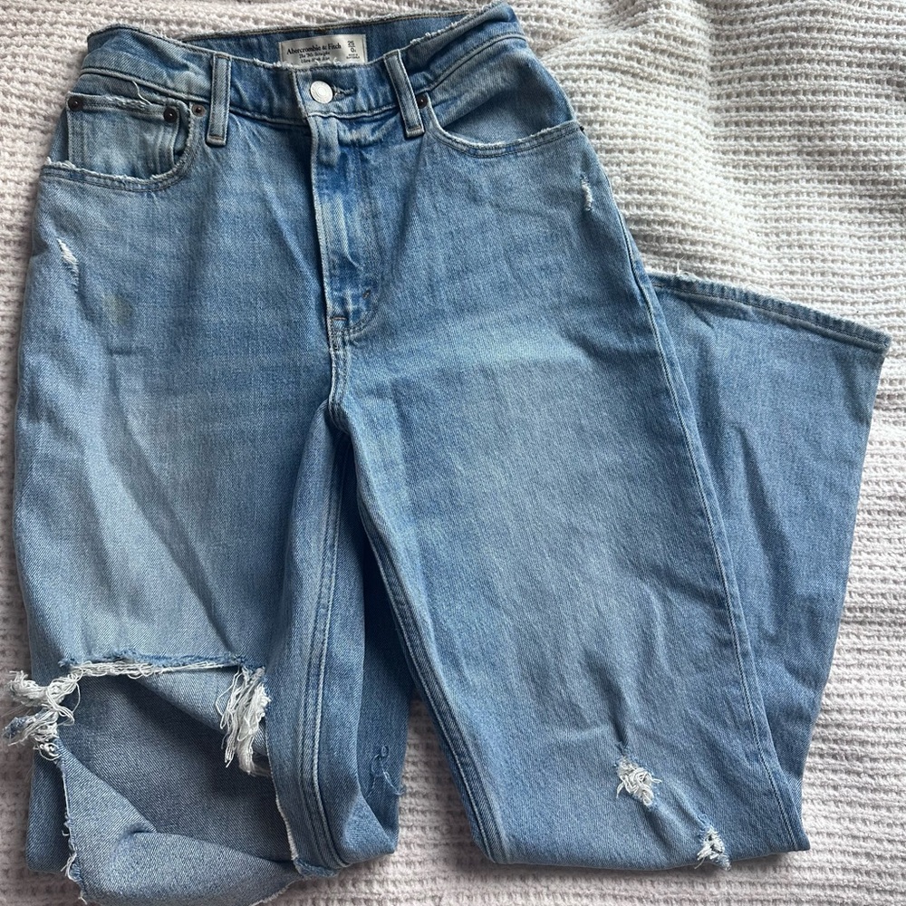Abercrombie Curve Love Straight Leg Ultra High Rise Jeans